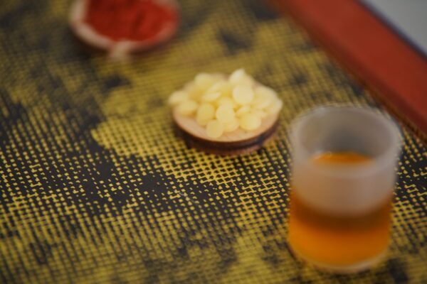 natural pigment, beewax and linseed oil